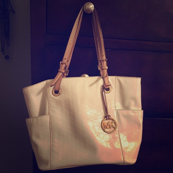 Michael Kors Handbags - Michael Kors purse